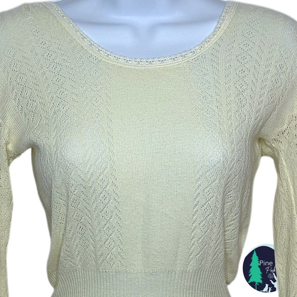SOLD Vintage 80s 90s LL Bean Knit Top XS Ivory Fitted Cropped Combed Cotton - Picture 2 of 10